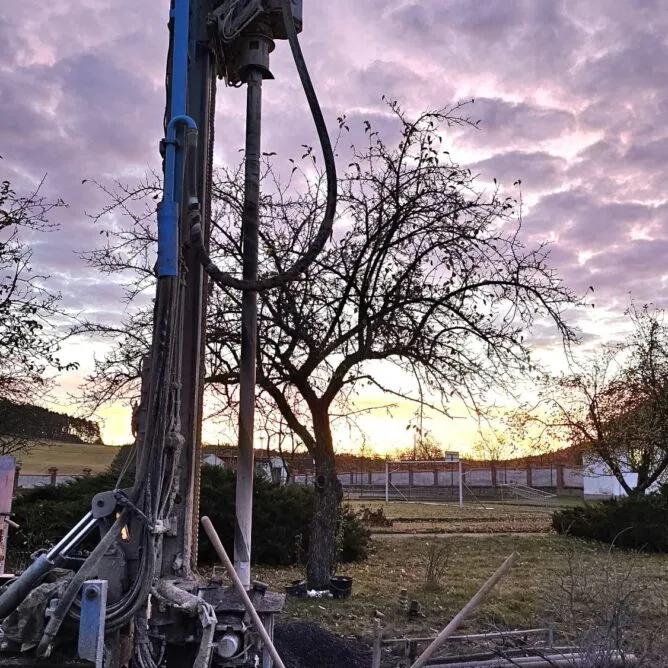 Kompletní nabídka - Hlubinné vrty – voda z hloubky